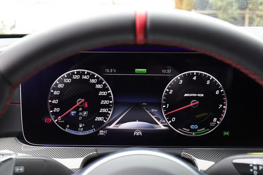 Панель приборов Mercedes-AMG E53 4Matic+ (W213) 2018 года  (JP) (фото 12 из 16)
